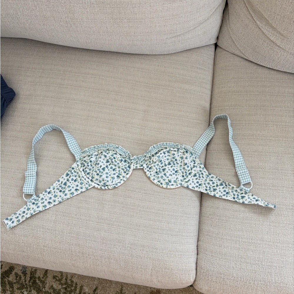 PacSun Eco-Friendly Swim Top in White and Tan